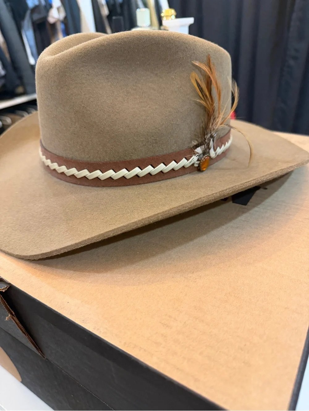 Charlie 1 Horse felt western